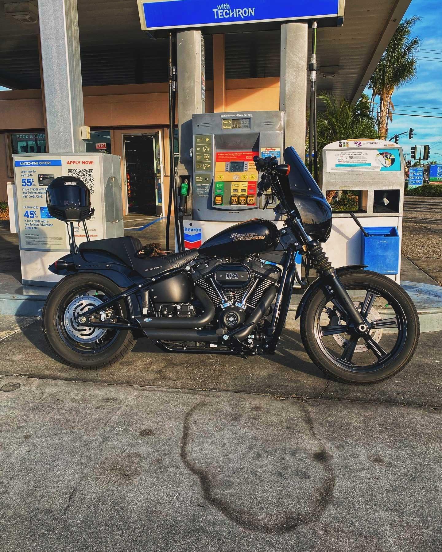 2020 Street Bob Black Tank Swap